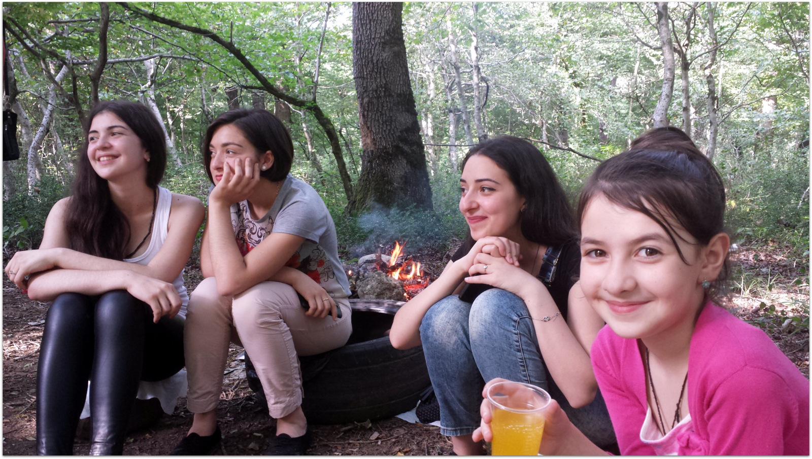 Kutaisi-Georgian girls- Picnic lunch