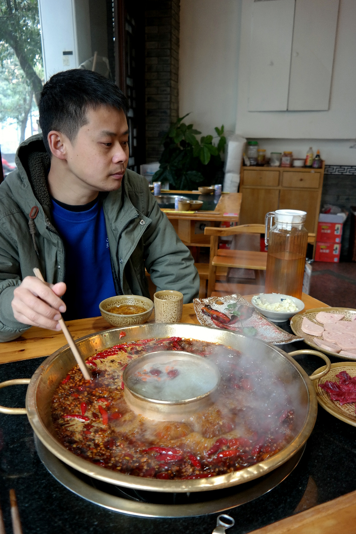 Move Our World - Hot Pot in Sichuan