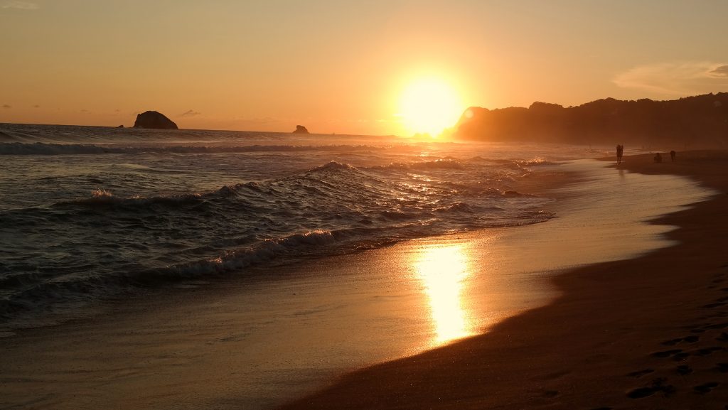Move Our World Zipolite Oaxaca Mexico – Beach / Paradise / Naturism / Hippie
